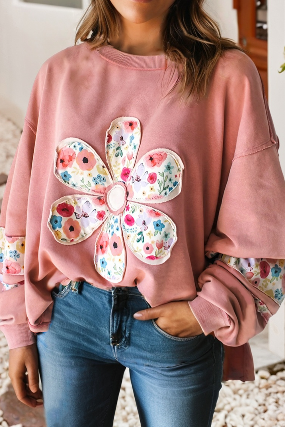 LDC Rose Floral Applique Pullover Sweatshirt: Peach Blossom / L