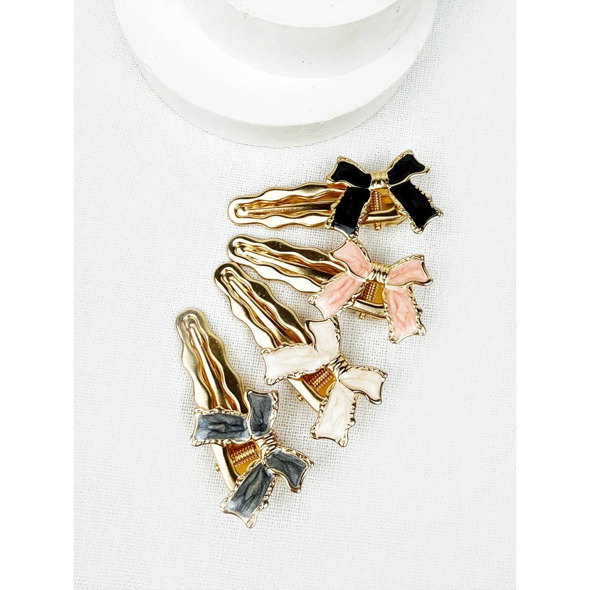 Knotted Bow Alligator Hair Clip: MIX COLOR / ONE(12)