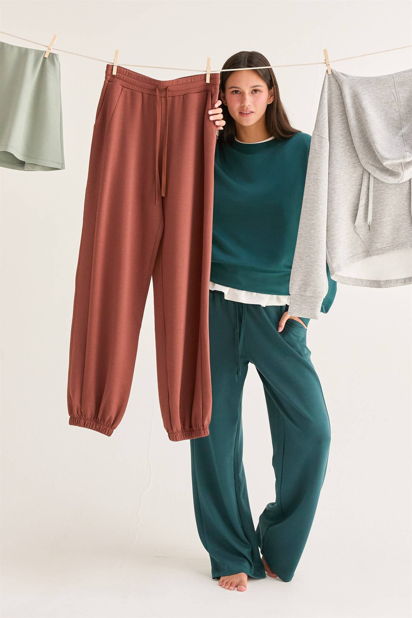 Scuba High-Waist Wide-Leg Drawstring Sweatpants: DEEP GREEN / S-M-L(2-2-2)
