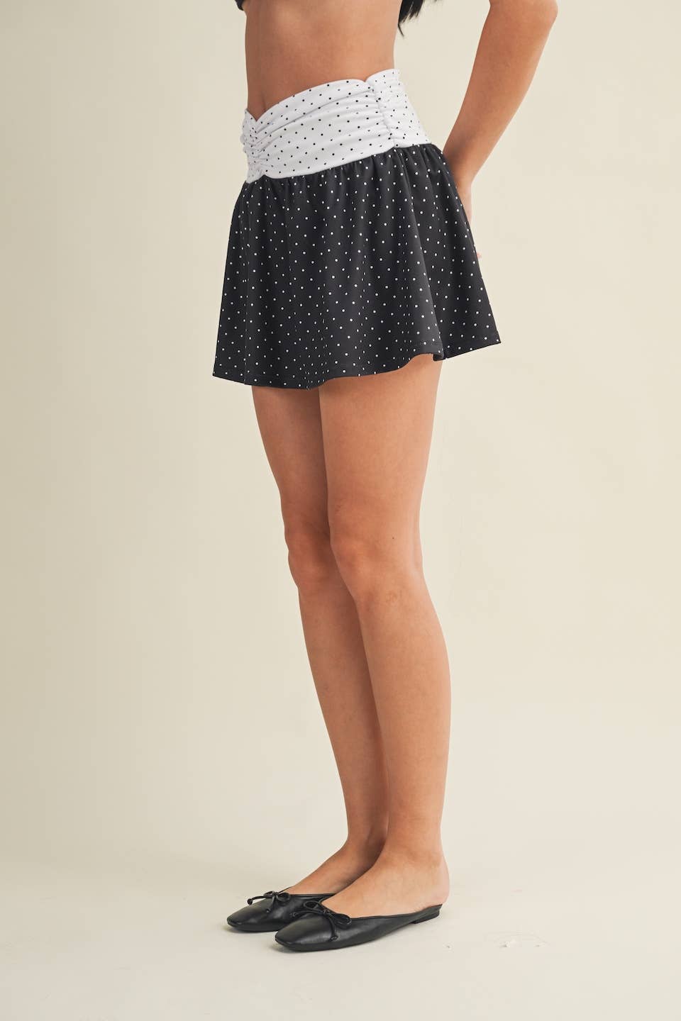 Polka Dot Print Ruched Waistband Mini Skort: Black Polka Dot / L