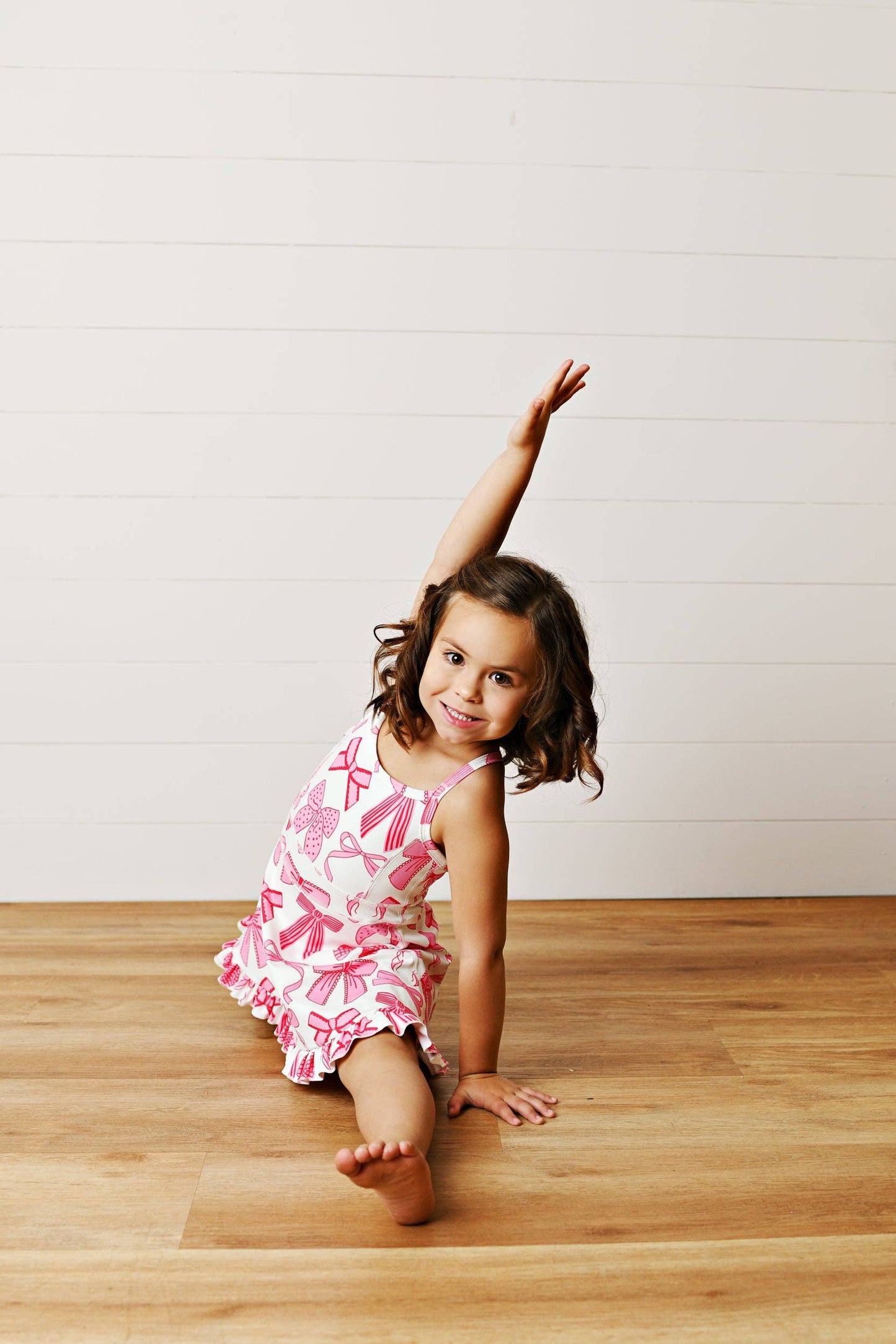 Girls White & Pink Bow Athletic Active Sport Ruffle Dress: 7/8
