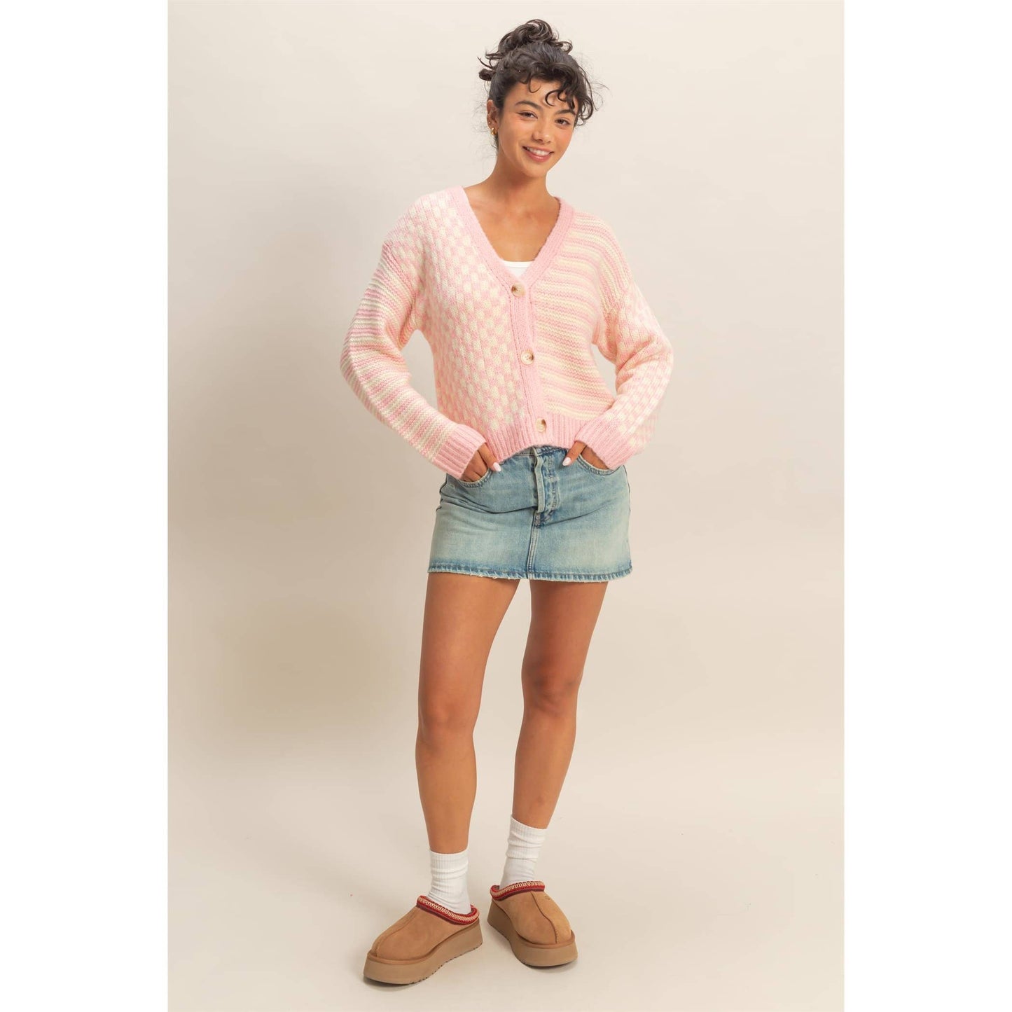 Checker And Stripe Contrast Knit Cardigan Sweater: SOFT PINK/CREAM / S-M-L(2-2-2)
