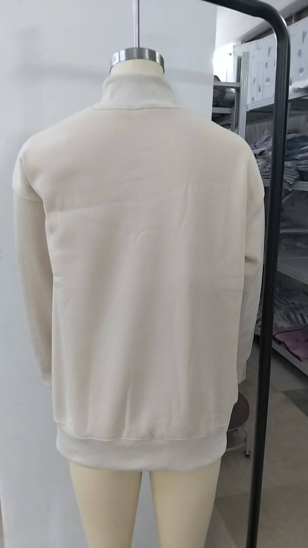 Oversized Mock Neck Top Sweatshirt : Black / Contemporary / L