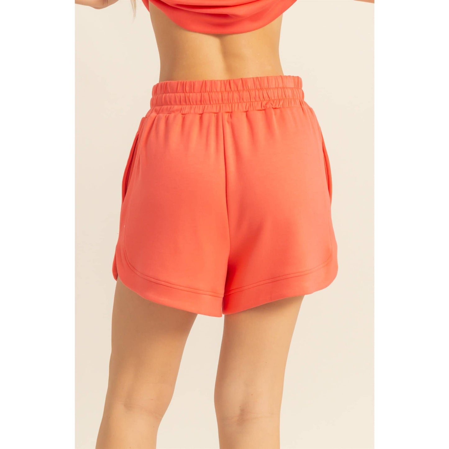 DZ25C563-Elasticized Waist Loose Sweat Shorts: BLACK / S-M-L(2-2-2)