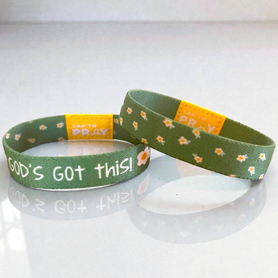 Tap To Pray® Kingfolk Series Wristband –  God's Got This: Small