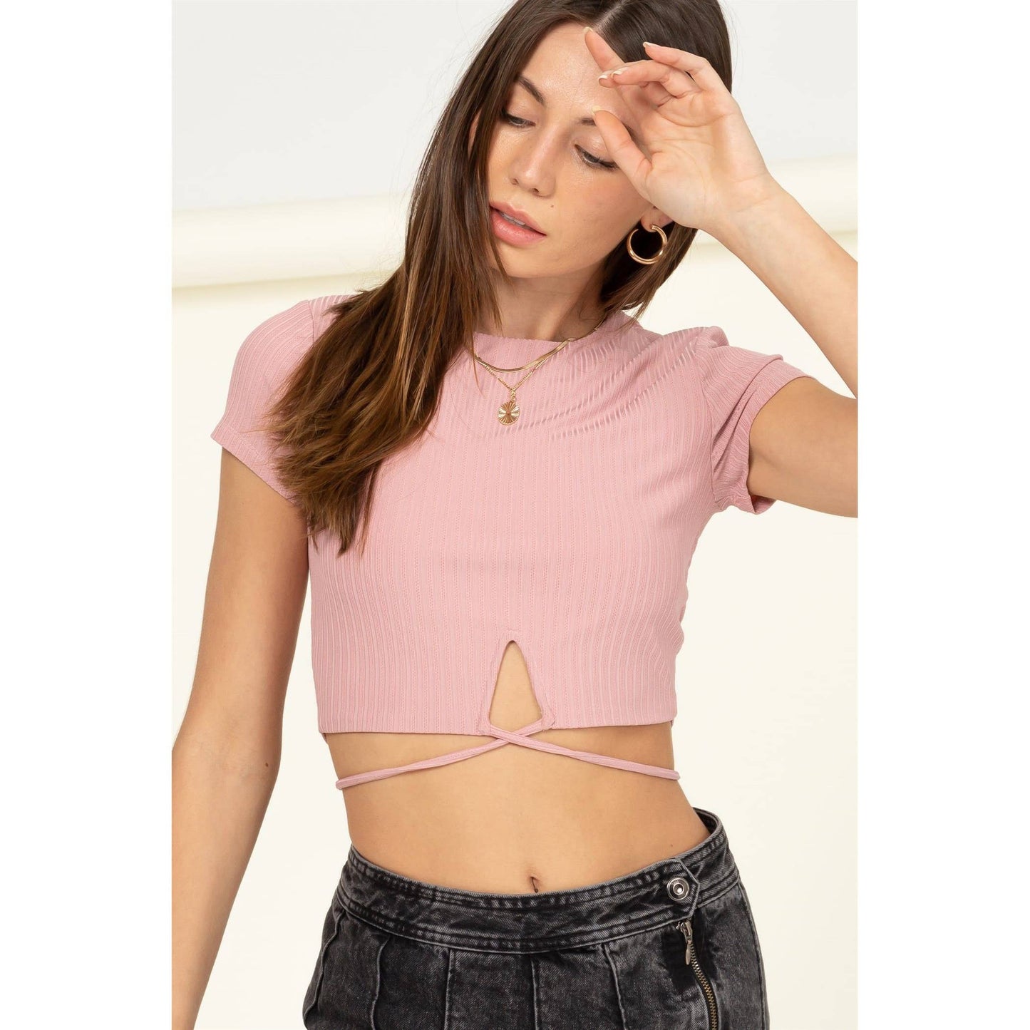 Chic Looks Cutout Crop Top: BLUSH / S-M-L(2-2-2)