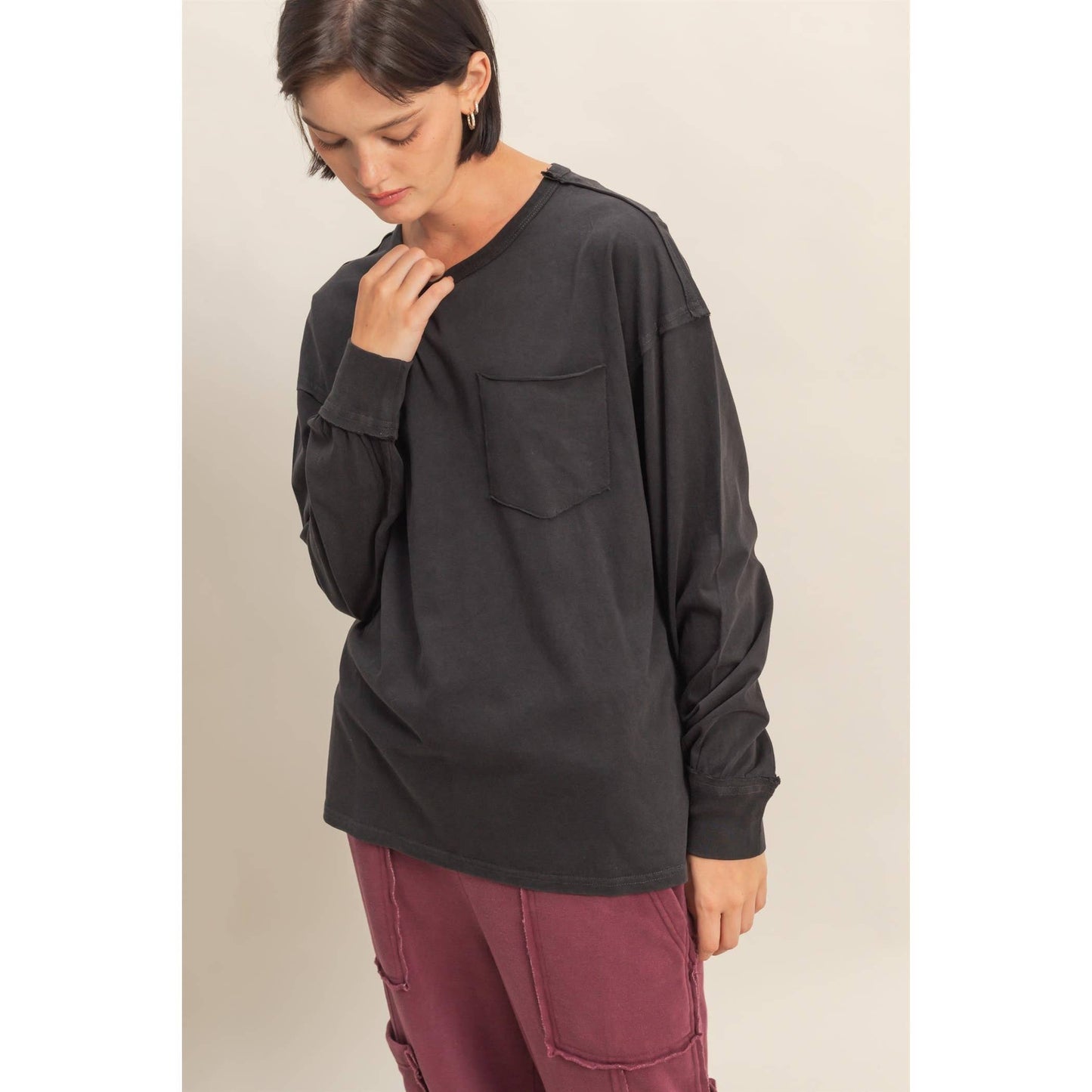 Oversized Washed Long Sleeve Pocket Tee: BLACK / S-M-L(2-2-2)