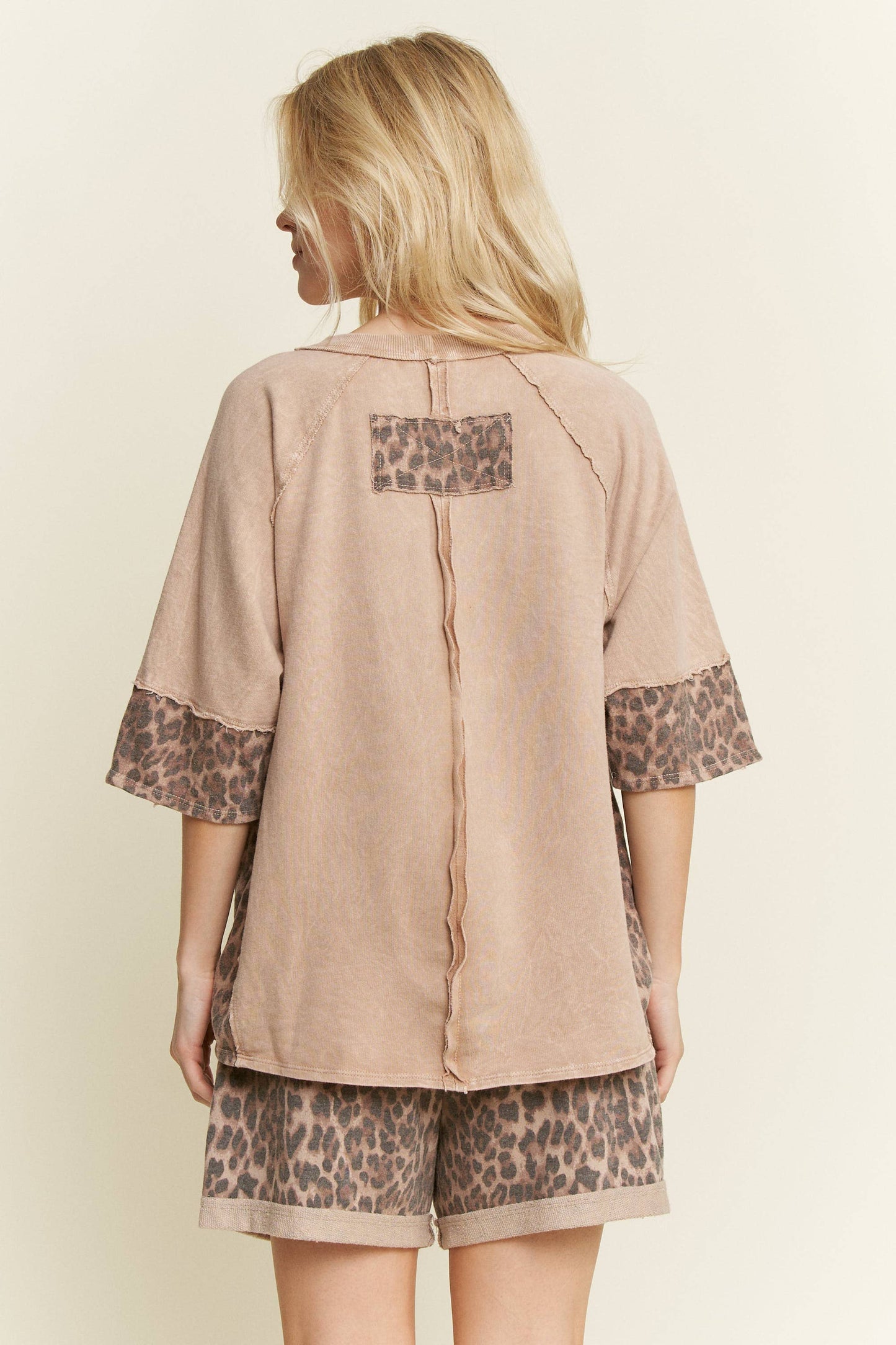 Mineral Washed Leopard Star Halfsleeve top HT6628: Ash Oak / S-M-L / 2-2-2