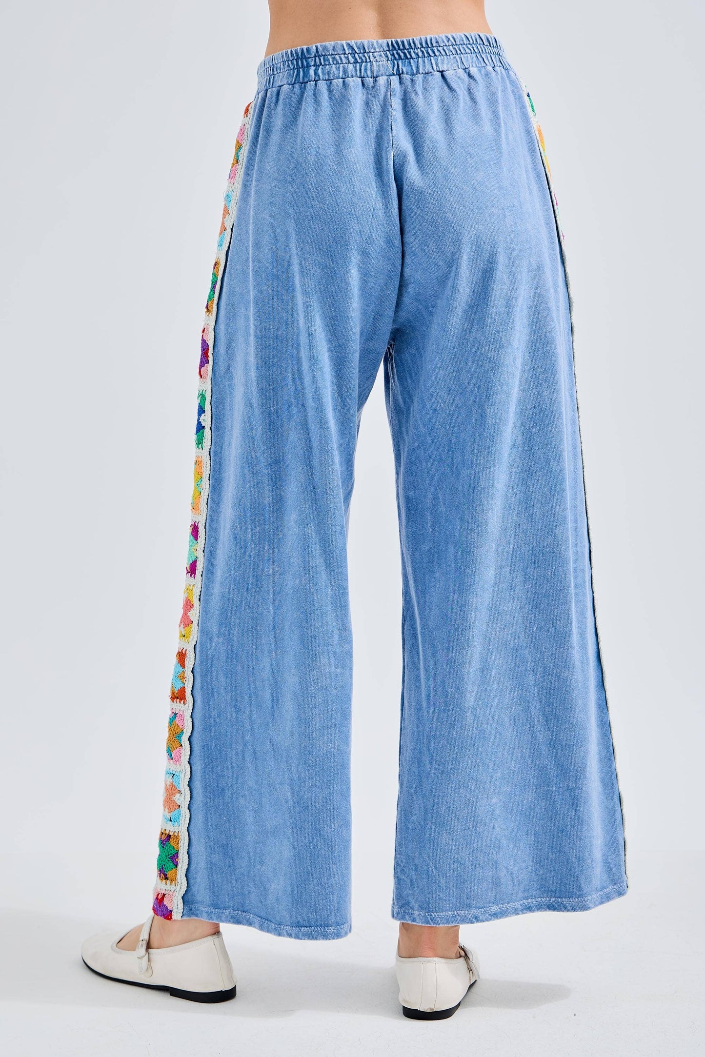 Mineral Washed Real Crochet patch side trim Pants HP6277: Natural / S-M-L / 2-2-2