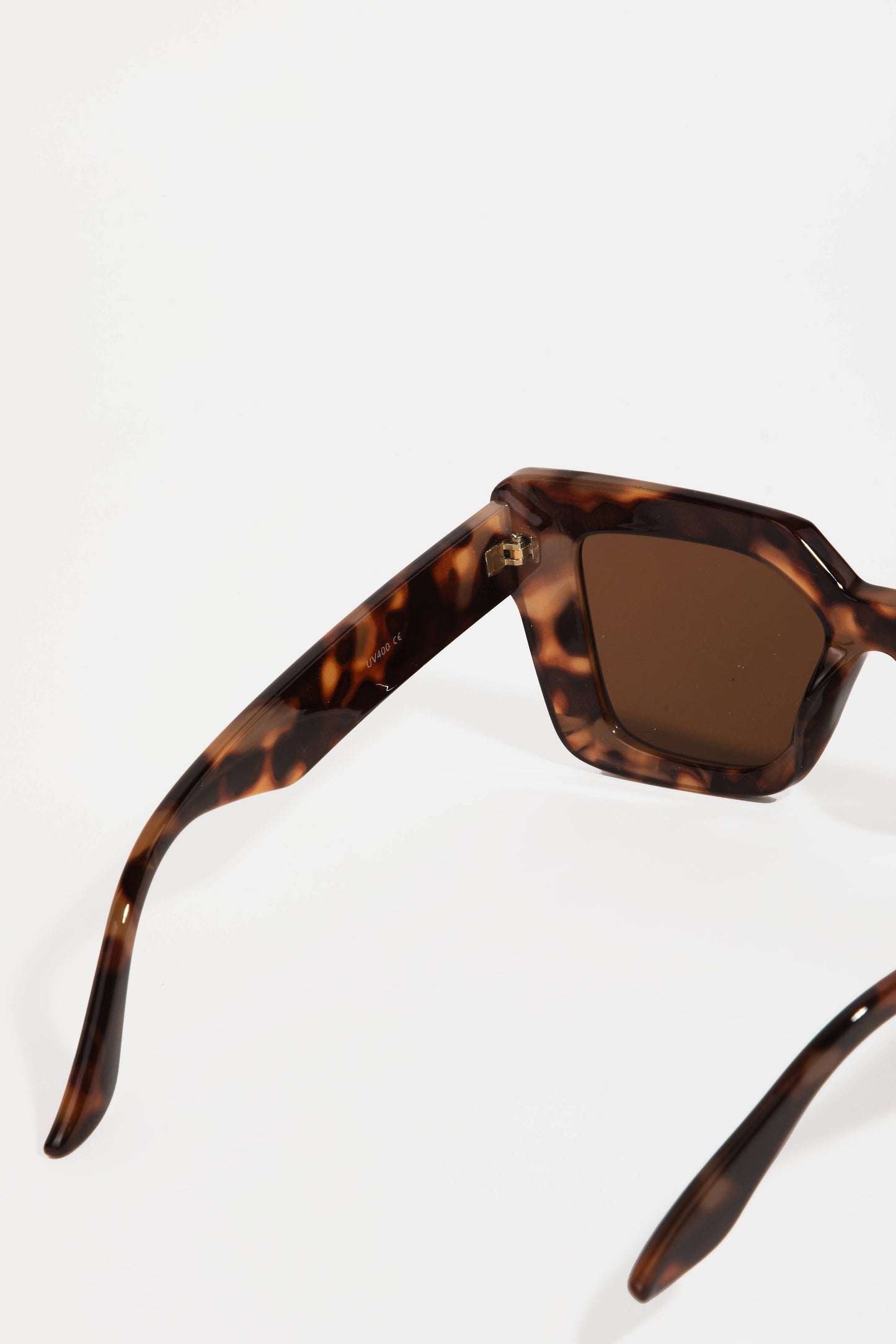 Thick Plastic Frame Cat Eye Sunglasses: Assorted