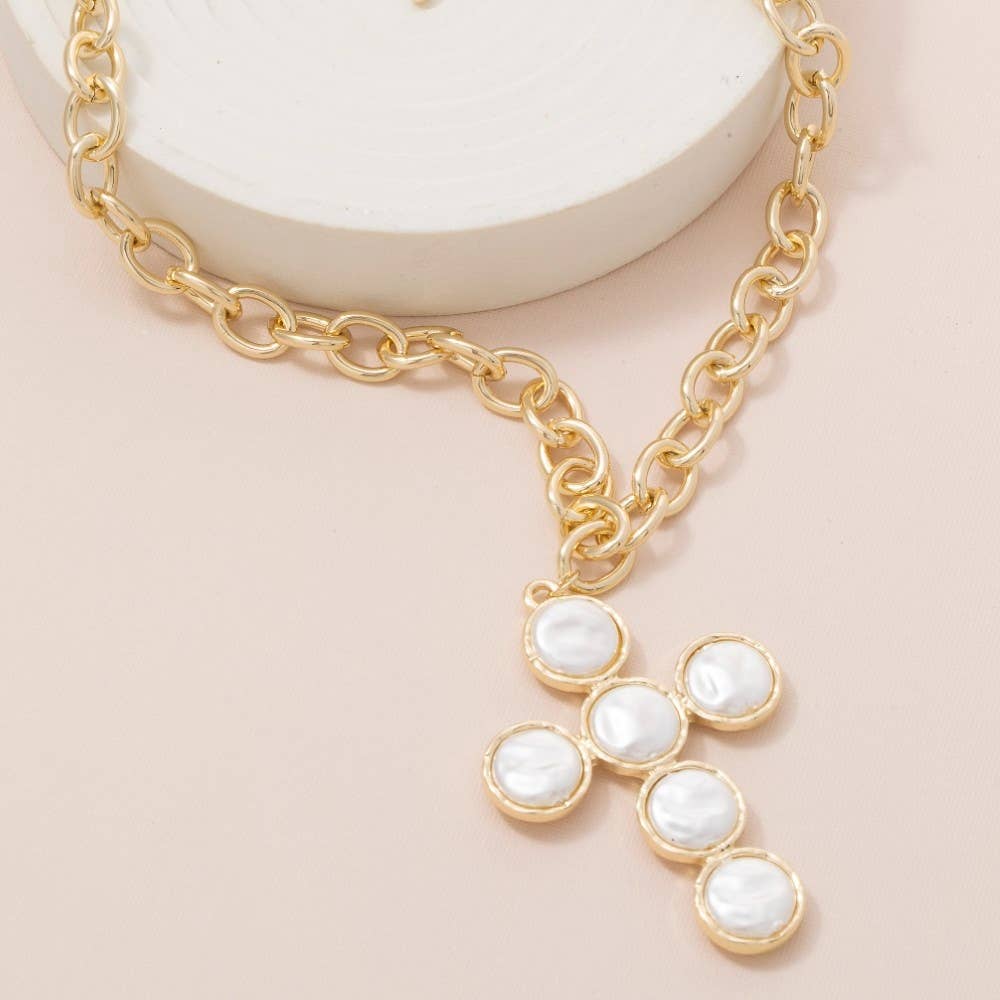 Pearl Discs Cross Pendant Necklace: GCM