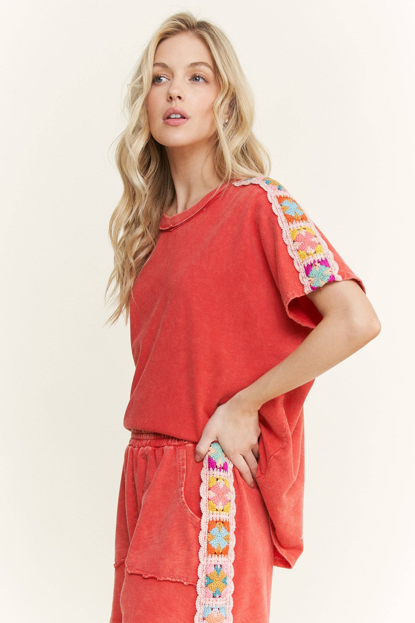 Mineral Washed Crochet patch side trim Knit top HT6395: Natural / S-M-L / 2-2-2