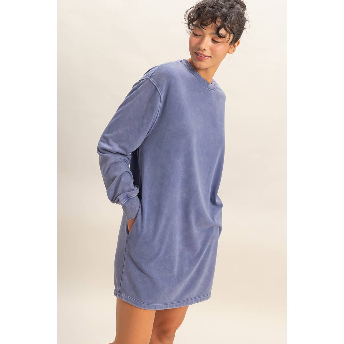 Mineral Washed Oversized Mini Sweatshirt Dress: CHESTNUT / S-M-L(2-2-2)