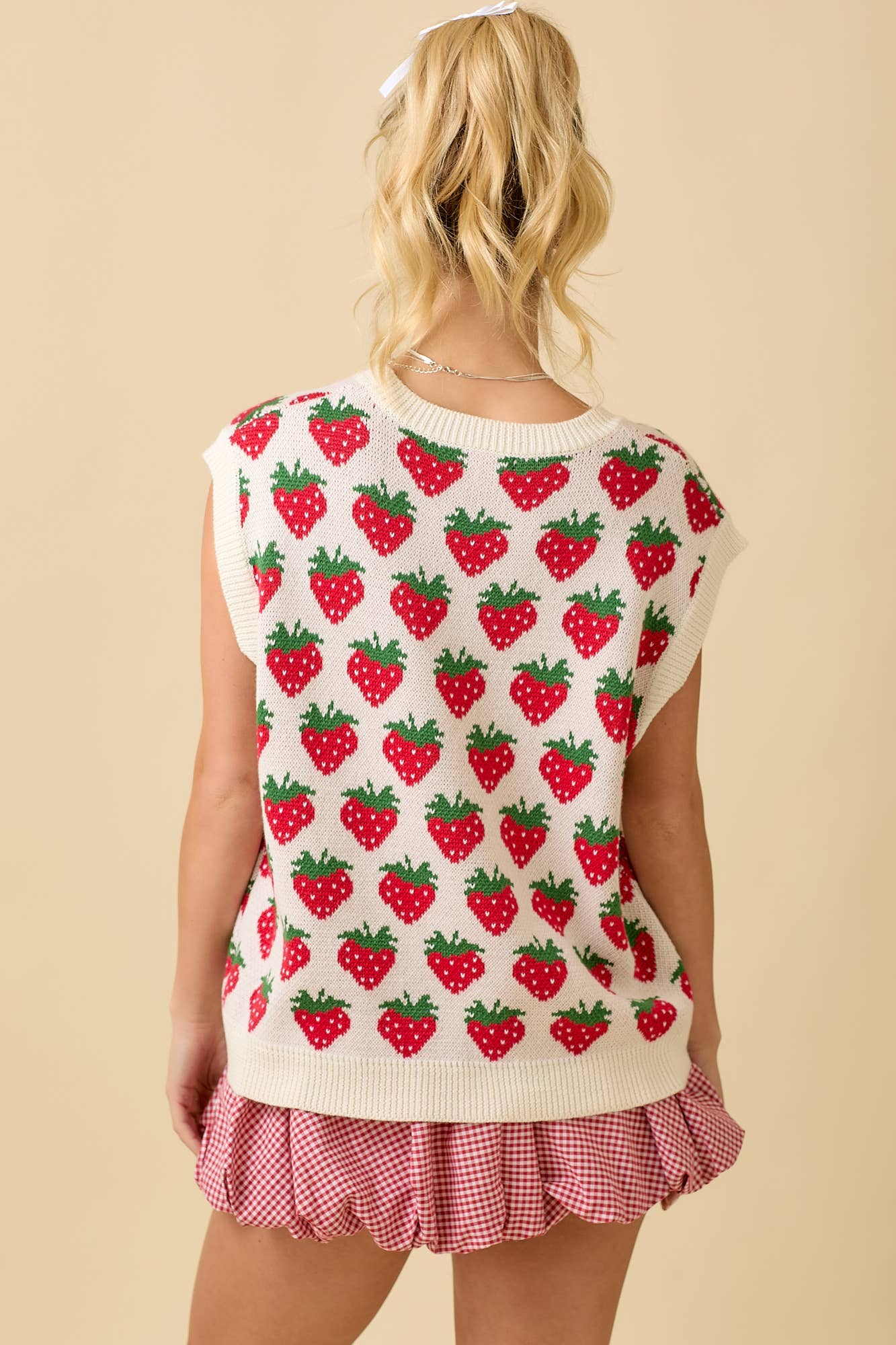 Strawberry Oversized Sleeveless Sweater Knit Top: IVORY / L