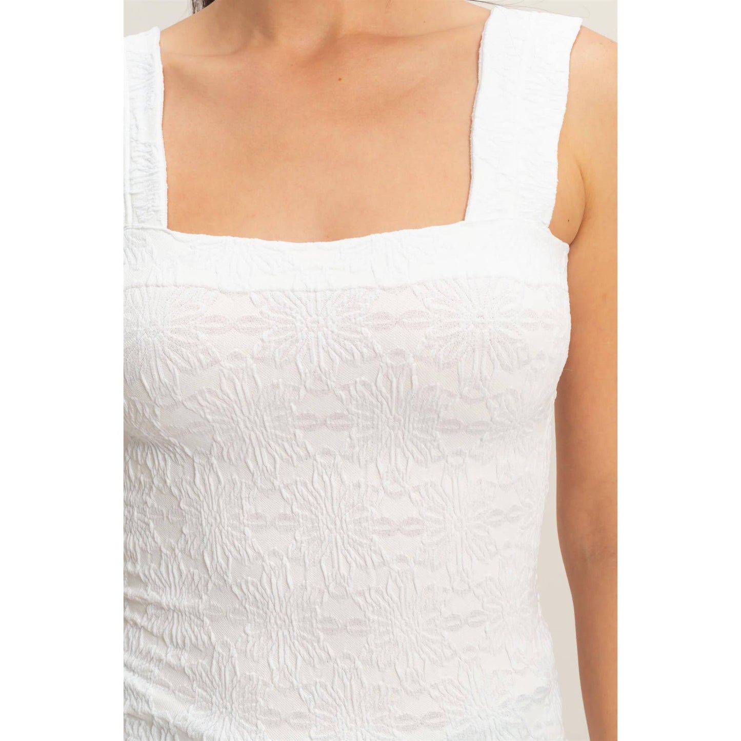 Floral Jacquard Square Neck Top: WHITE / S-M-L(2-2-2)