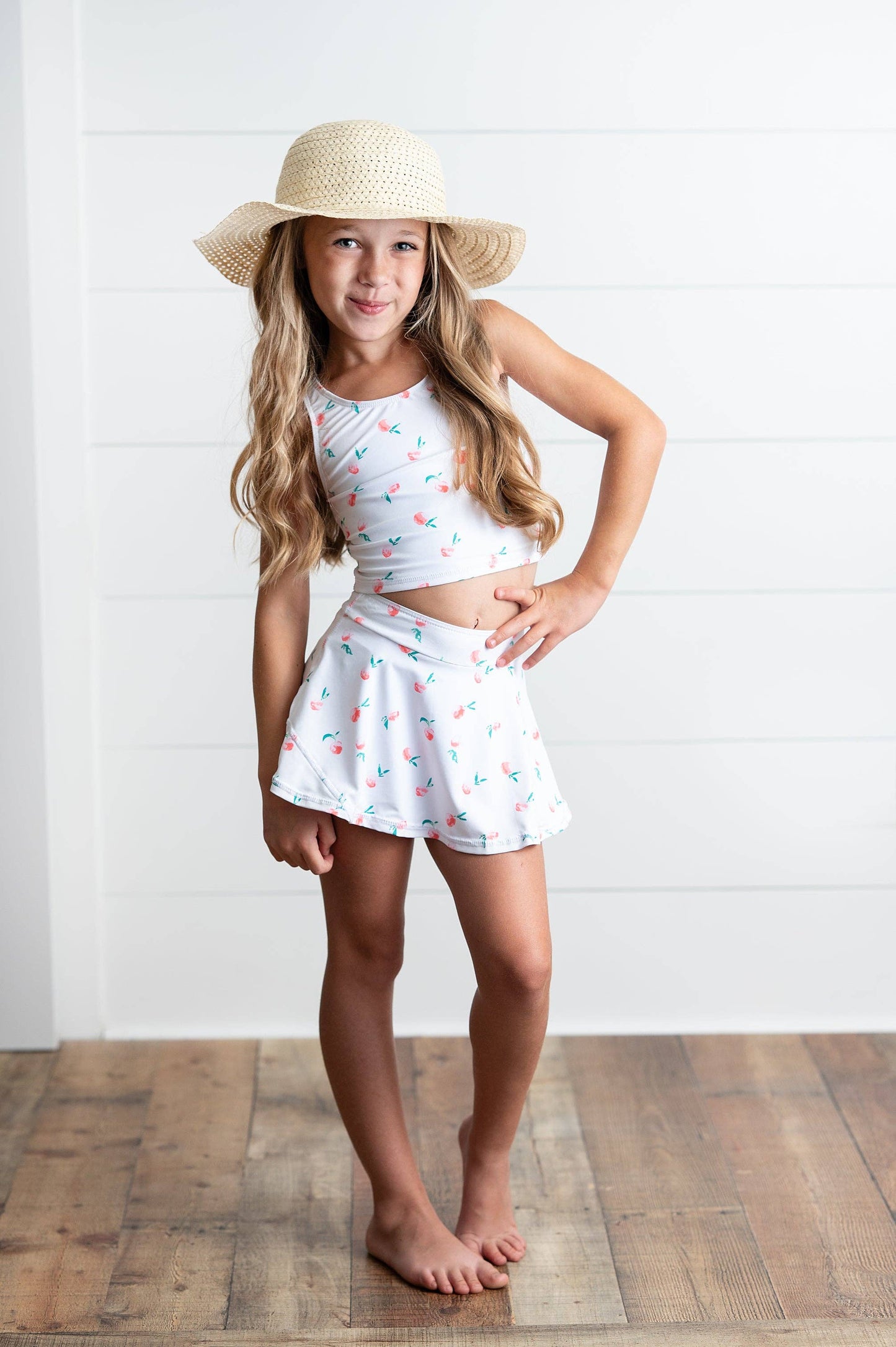 Girls White Peach 2 Piece Athletic Active Skirted Sport Set: 10/12