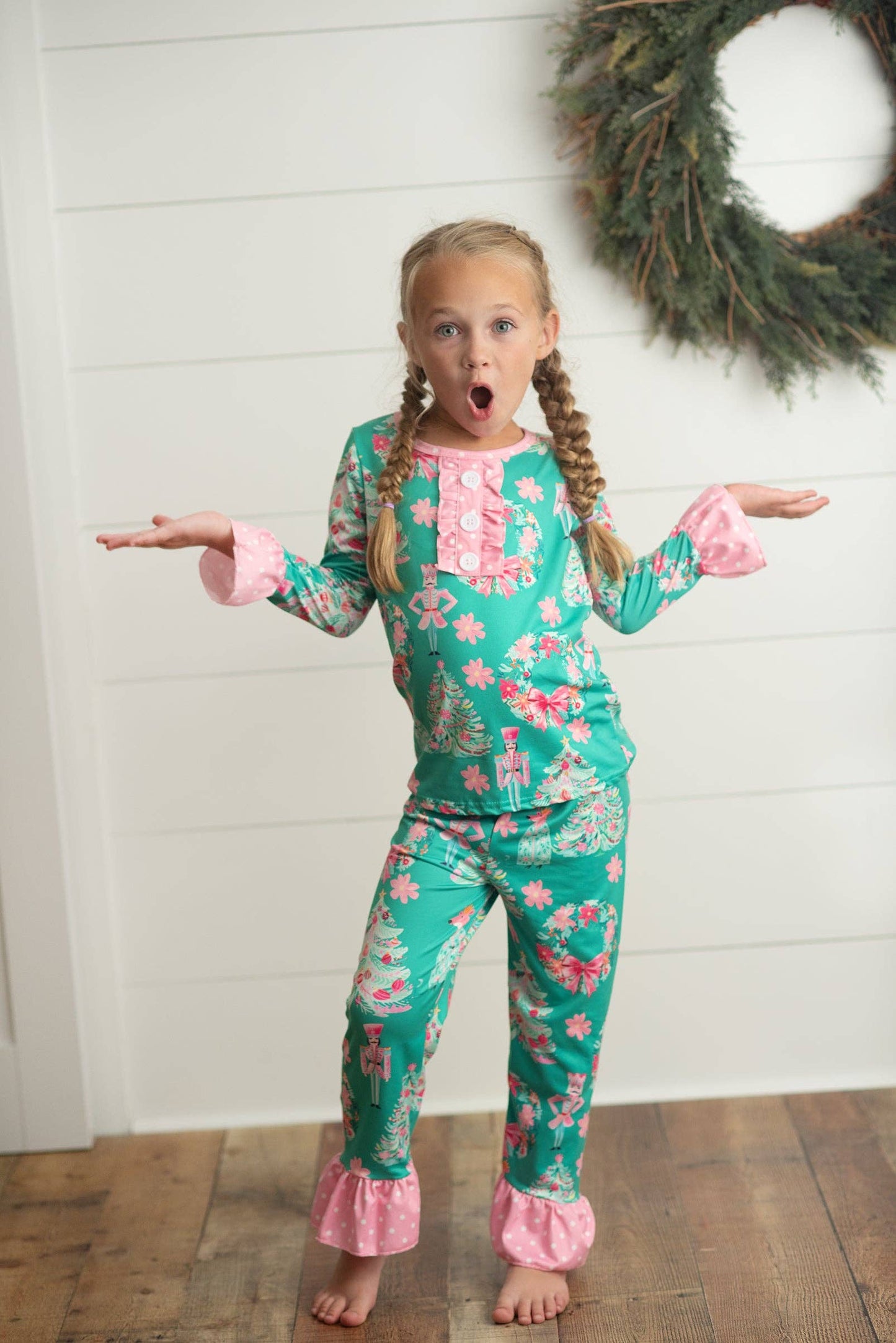 Kids Green & Pink Ruffle Nutcracker Comfy Lounge Play Set: 5/6