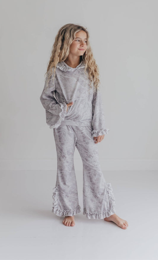 Kids Light Gray Camo Hooded Ruffle Pocket Lounge Set: 10/12