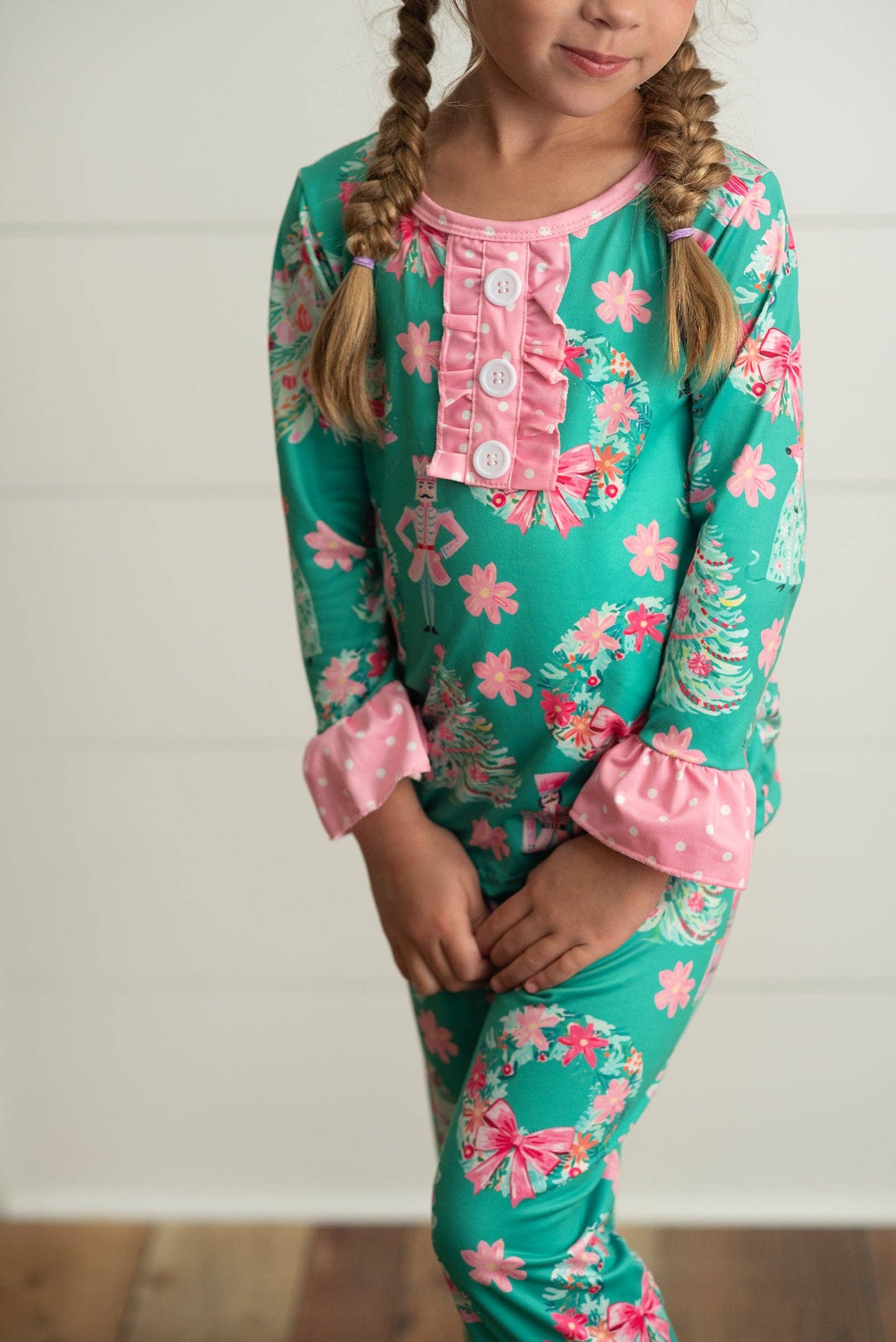 Kids Green & Pink Ruffle Nutcracker Comfy Lounge Play Set: 10/12