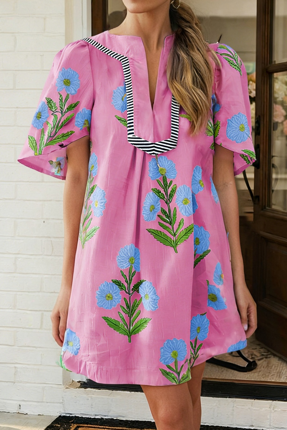 LAS Floral Short Sleeve Split Neck Loose Mini Dress (S-XL): White / Missy / M