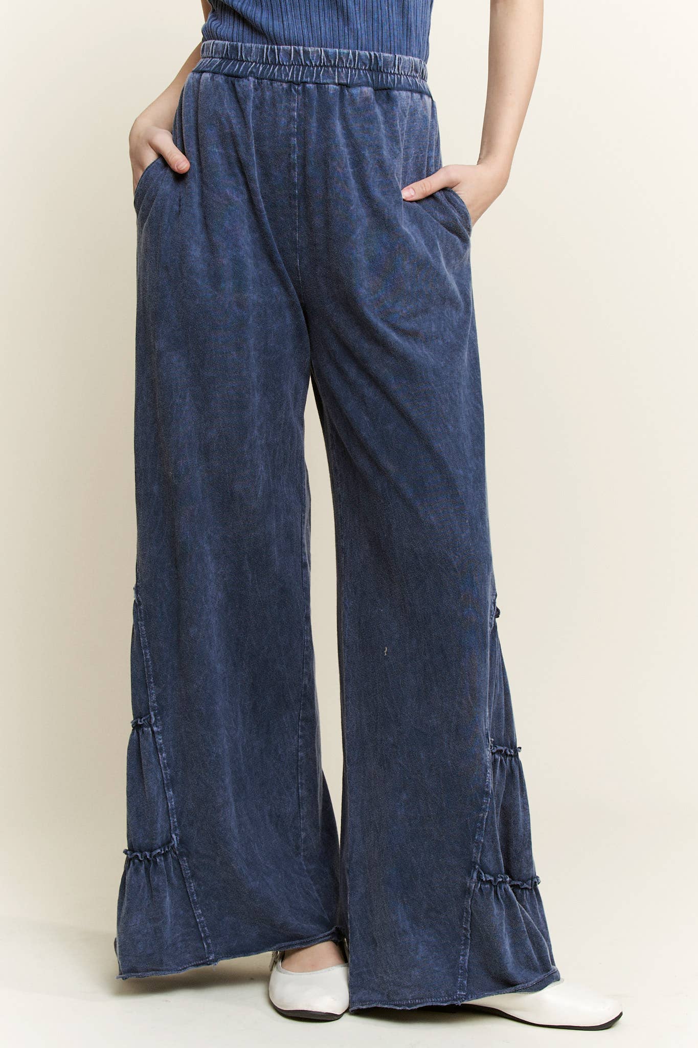 MineralWash SideRuffle Flare pants HP5881.: Silver Grey / S-M-L / 2-2-2