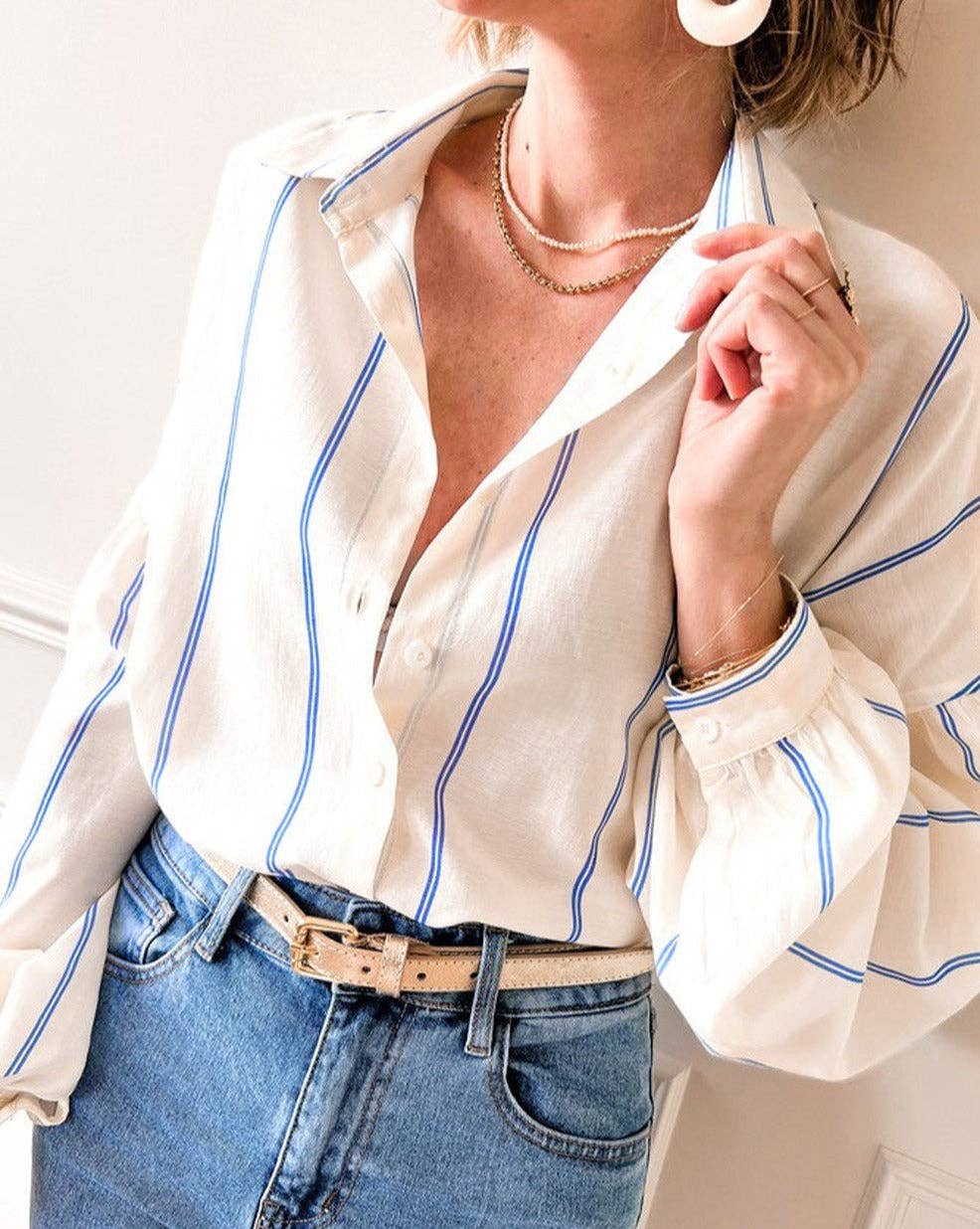 Stripe Bubble Sleeve Buttoned Shirt: Sky Blue Stripe / M