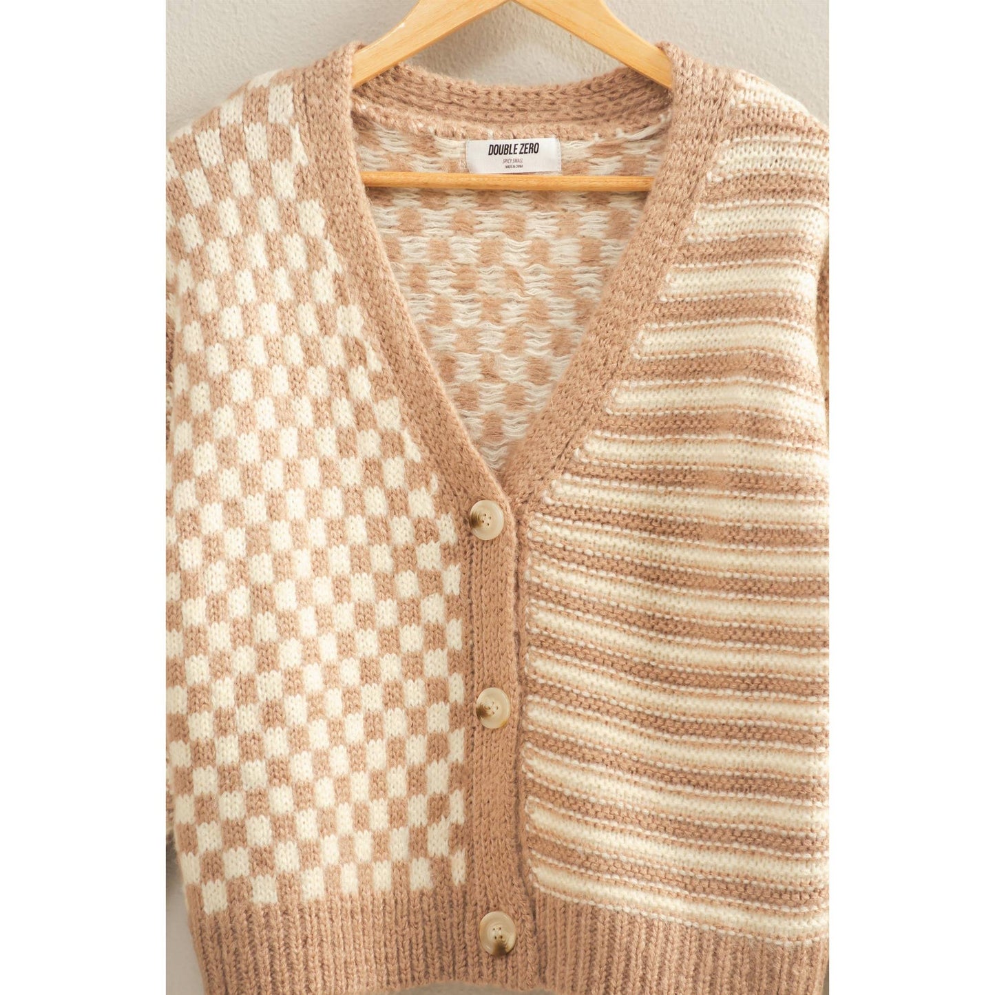 Checker And Stripe Contrast Knit Cardigan Sweater: SOFT PINK/CREAM / S-M-L(2-2-2)